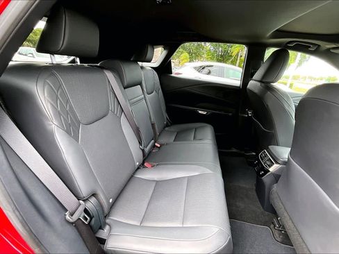 Used 2025 Lexus RX 350 Premium w/ Accessory Package (Z1) image 19