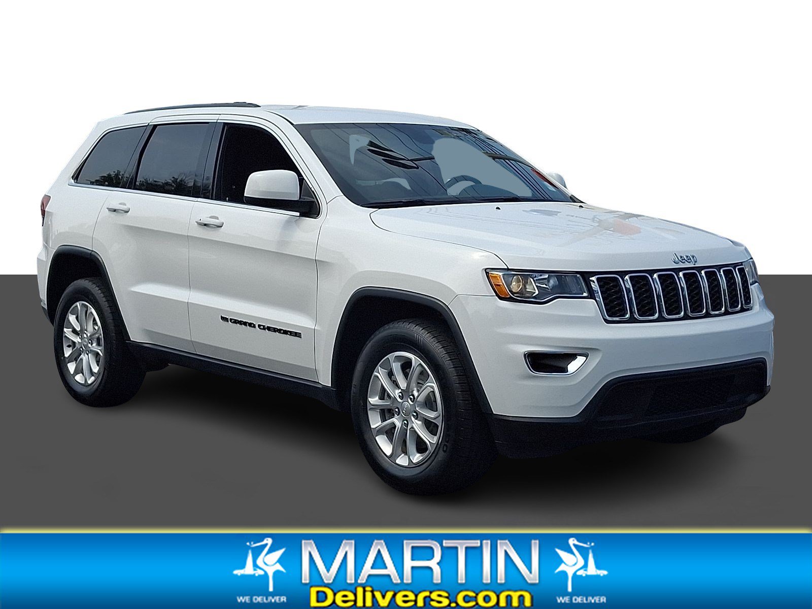 Used 2022 Jeep Grand Cherokee Laredo E AWD/4WD image 1