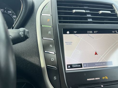 Used 2019 Lincoln MKC Reserve image 22