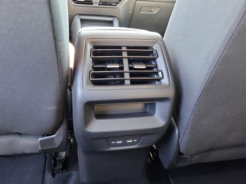 Used 2025 Volkswagen Tiguan S image 14