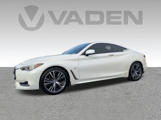 Used 2019 INFINITI Q60 3.0t Luxe w/ Essential Package video 2