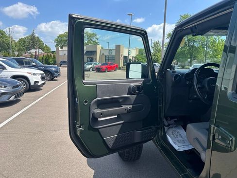 Used 2008 Jeep Wrangler Unlimited X AWD/4WD image 12