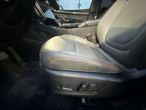 Used 2024 Hyundai Santa Cruz Limited image 12