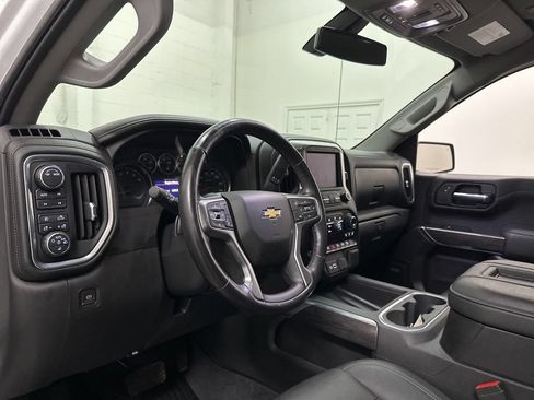 Used 2021 Chevrolet Silverado 1500 LTZ AWD/4WD image 30