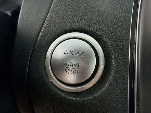 Used 2017 Mercedes-Benz C 300 Cabriolet image 21