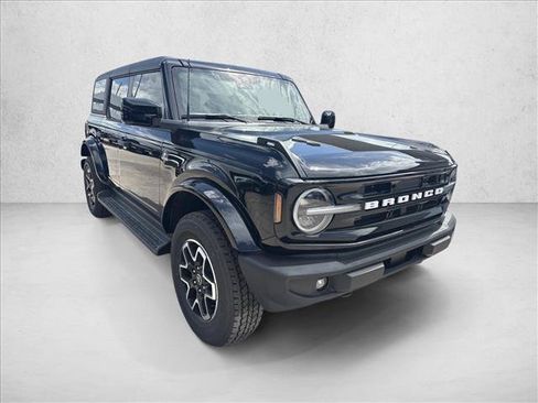 New 2026 Ford Bronco Outer Banks AWD/4WD image 7