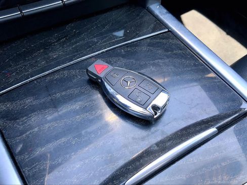 Used 2016 Mercedes-Benz E 350 4MATIC Wagon image 15