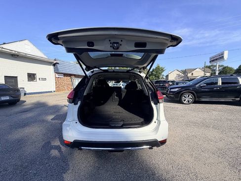 Used 2019 Nissan Rogue SV AWD/4WD image 61
