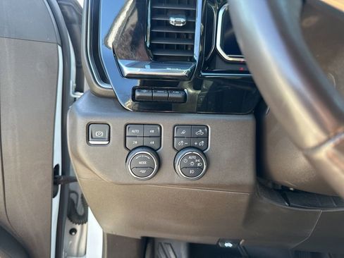 Used 2022 Chevrolet Silverado 1500 LTZ image 29