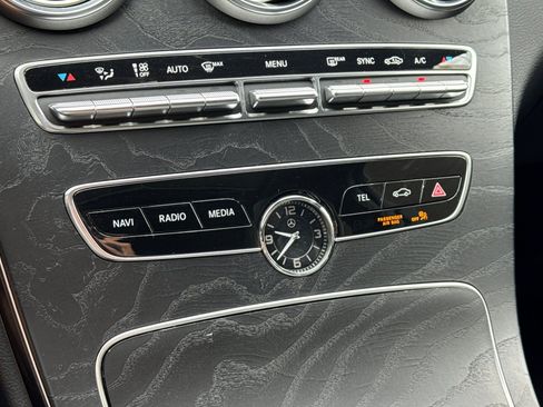 Used 2021 Mercedes-Benz C 300 Sedan image 18
