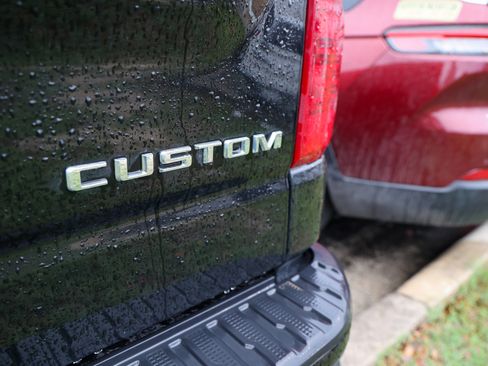 Used 2024 Chevrolet Silverado 1500 Custom image 14