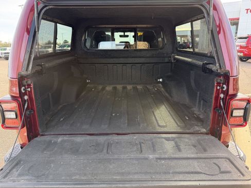 Used 2021 Jeep Gladiator Overland w/ Popular Equipment Package image 13