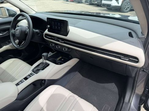 Used 2023 Honda HR-V EX-L image 17