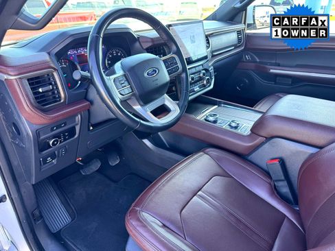 Used 2024 Ford Expedition Max Limited image 11