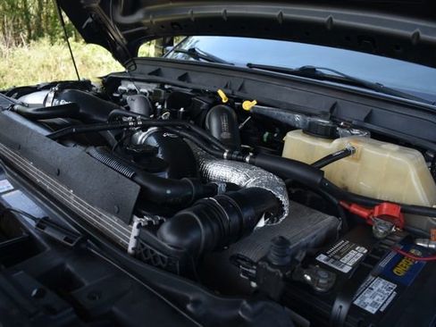 Used 2015 Ford F350 Platinum w/ FX4 Off-Road Package image 31