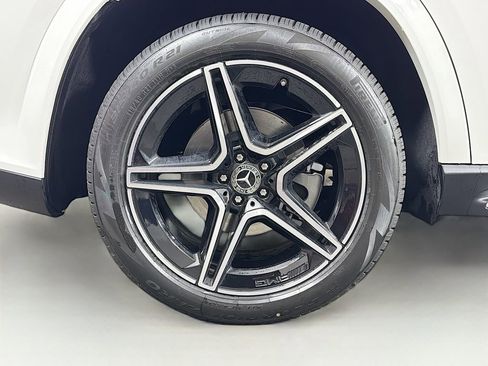 New 2026 Mercedes-Benz GLS 450 4MATIC image 37