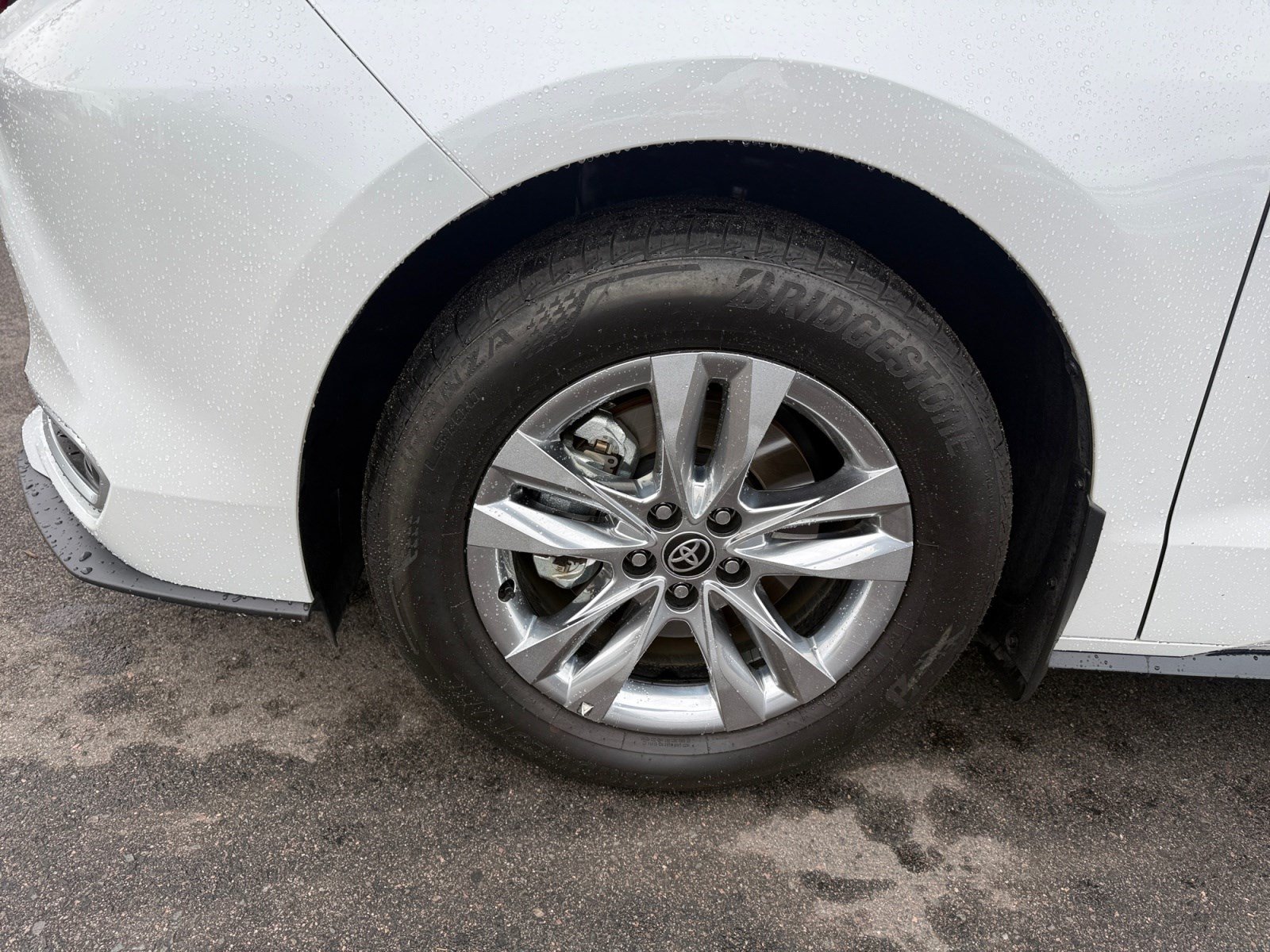 Used 2026 Toyota Sienna Limited AWD/4WD image 24