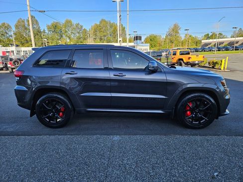 Used 2021 Jeep Grand Cherokee SRT AWD/4WD image 6