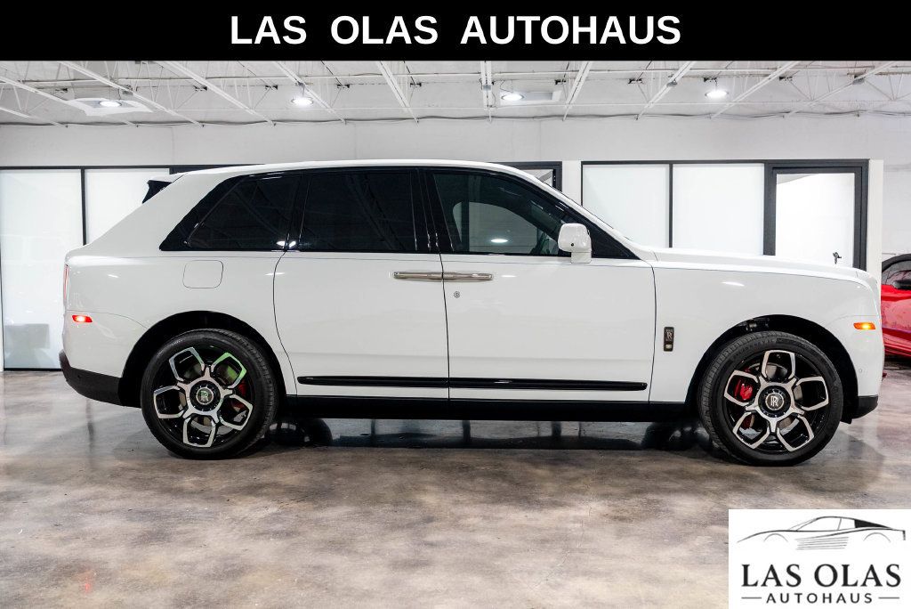 Used 2022 Rolls-Royce Cullinan Black Badge AWD/4WD image 1