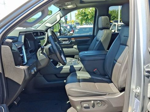 Used 2024 GMC Sierra 2500 Denali AWD/4WD image 10