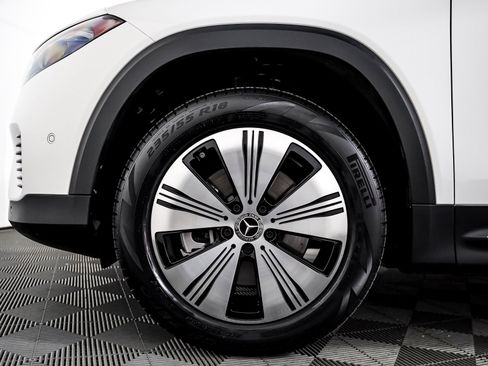 Certified 2023 Mercedes-Benz EQB 300 4MATIC w/ Exclusive Package image 4