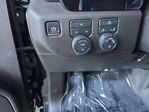 Certified 2024 Chevrolet Silverado 3500 LT image 19