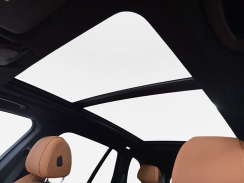 Used 2026 BMW X5 xDrive40i w/ Premium Package image 29