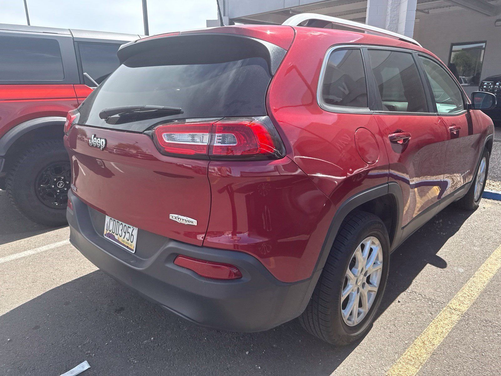Used 2017 Jeep Cherokee Latitude FWD image 13