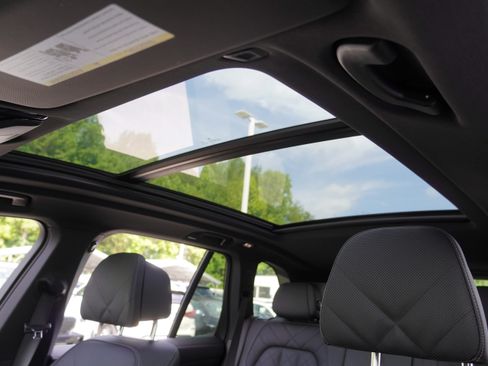 Used 2026 BMW X5 xDrive40i AWD/4WD image 14