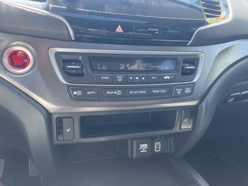 Used 2022 Honda Pilot Black Edition image 26