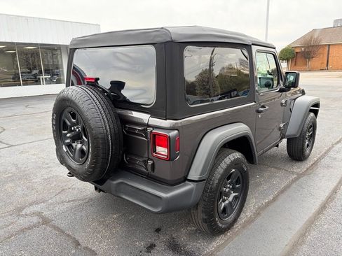 Used 2025 Jeep Wrangler Sport image 7