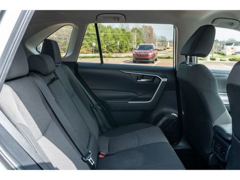 Used 2024 Toyota RAV4 XLE image 15