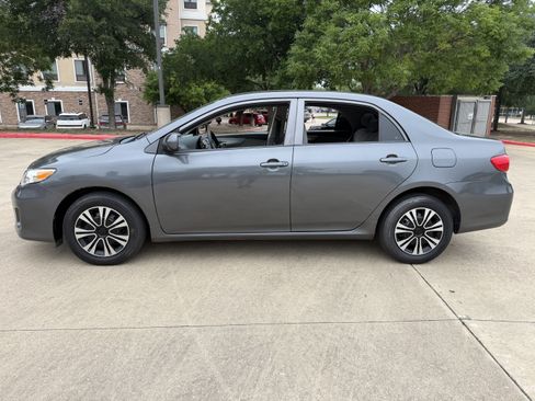 Used 2012 Toyota Corolla L FWD image 4