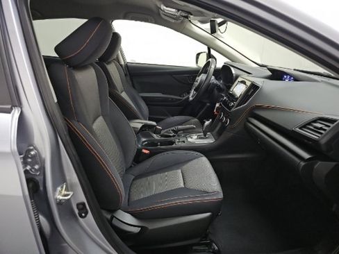 Used 2022 Subaru Crosstrek 2.0i Premium image 9