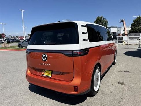 New 2025 Volkswagen ID. Buzz 1st Edition image 6