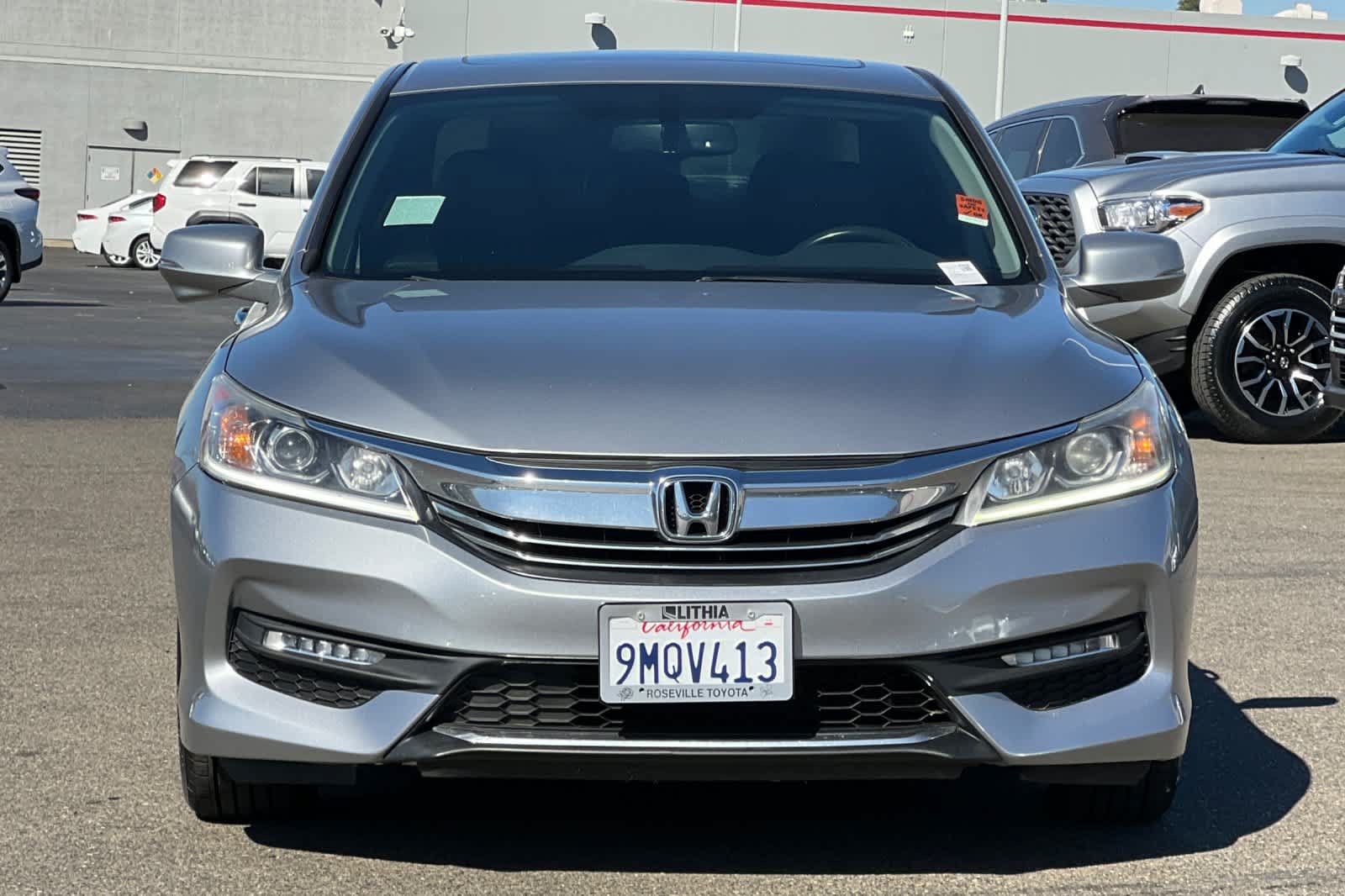 Used 2017 Honda Accord EX-L image 10
