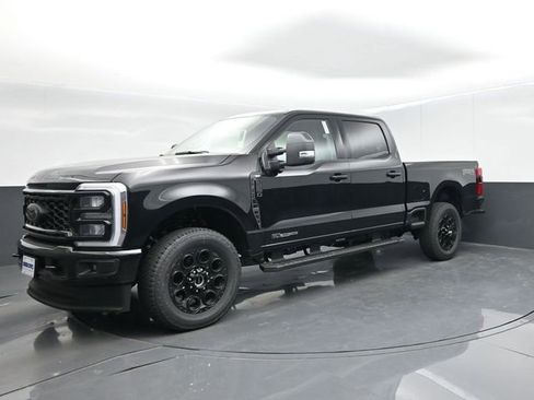 New 2026 Ford F250 XLT w/ XLT Premium Package image 4