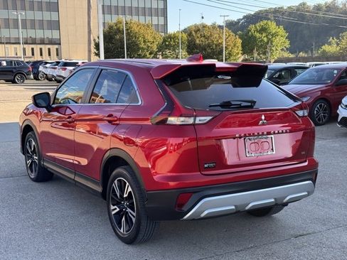 Used 2023 Mitsubishi Eclipse Cross SE image 3