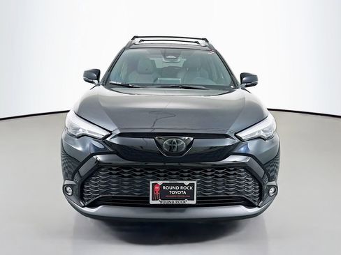 Used 2025 Toyota Corolla Cross XSE image 2