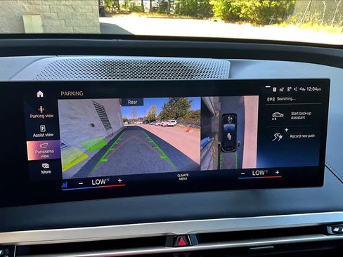 Used 2023 BMW iX xDrive50 w/ Premium Package image 28