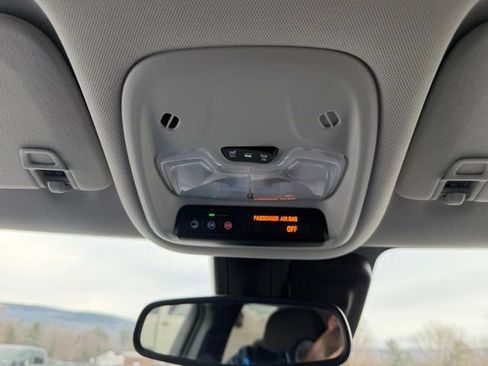 Used 2023 Chevrolet TrailBlazer LT w/ Convenience Package image 29