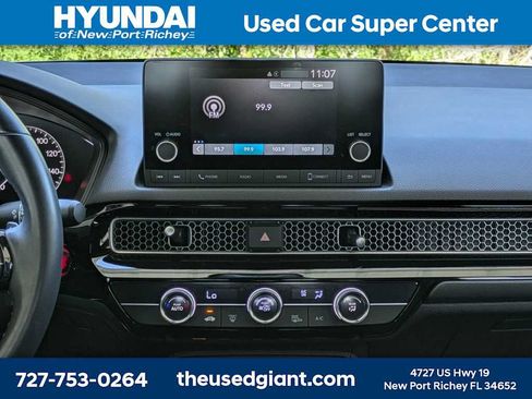 Used 2025 Honda Civic Sport image 19
