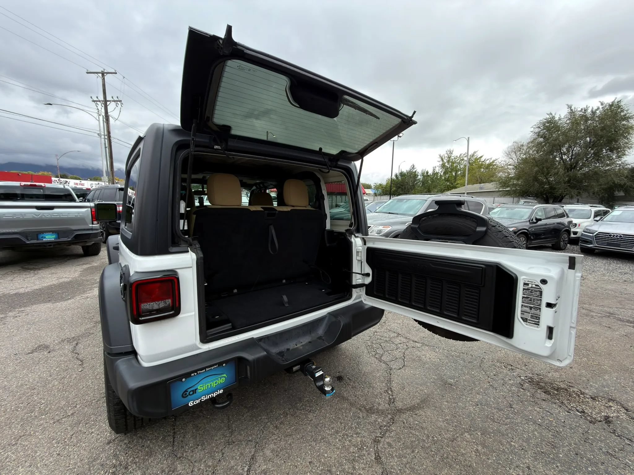 Used 2019 Jeep Wrangler Sport AWD/4WD image 16