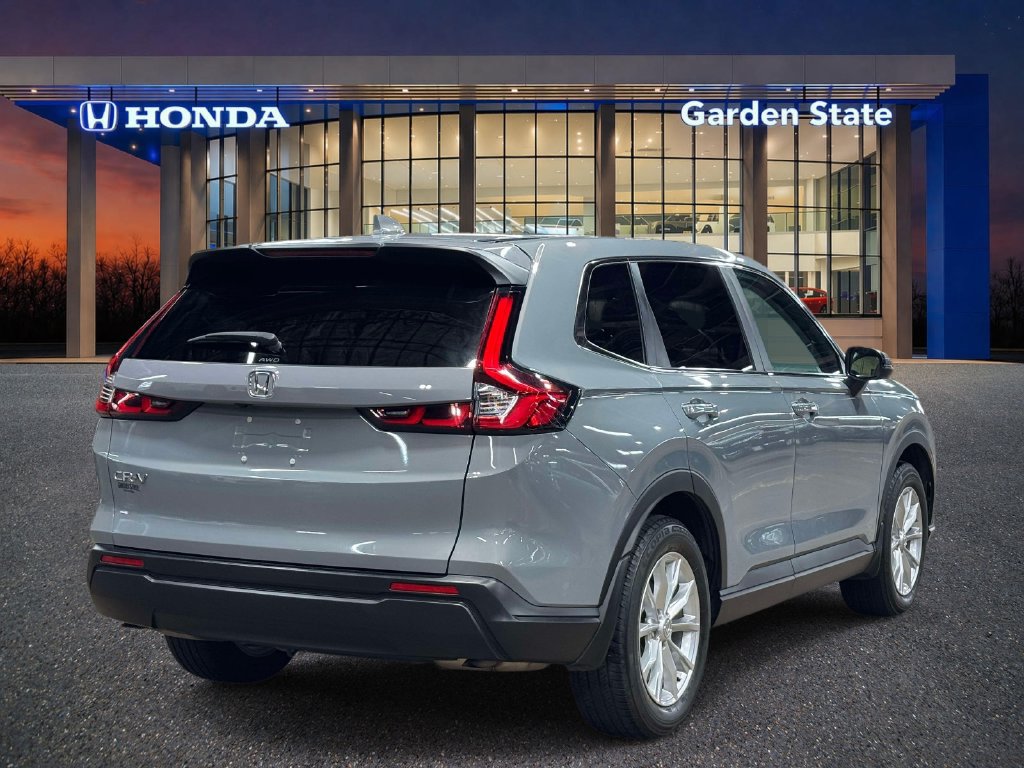 Used 2024 Honda CR-V EX image 3