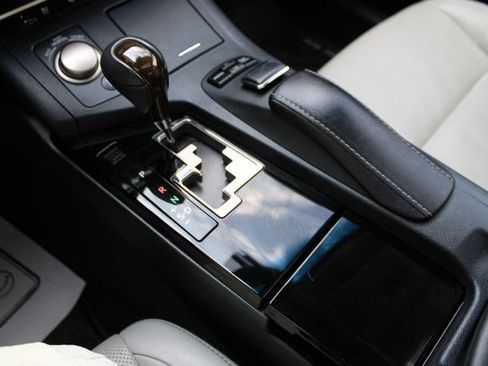 Used 2014 Lexus ES 350 w/ Luxury Package FWD image 21