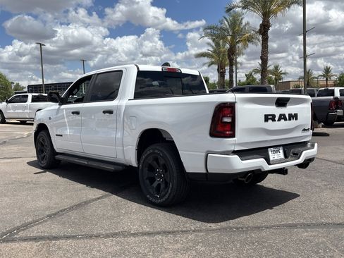 New 2026 RAM 1500 Express AWD/4WD image 3