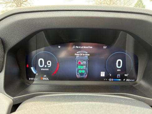 Certified 2025 Ford Explorer Active AWD/4WD image 10
