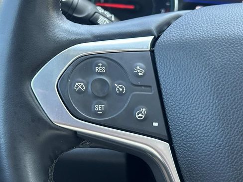 Used 2023 Chevrolet Traverse RS AWD/4WD image 22