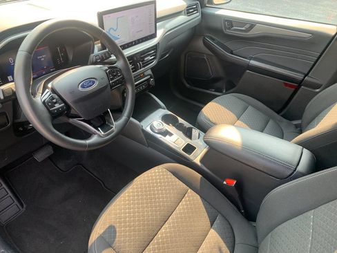 Used 2024 Ford Escape Active w/ Tech Pack #1 AWD/4WD image 11
