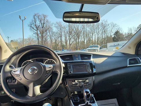 Used 2018 Nissan Sentra SL image 20